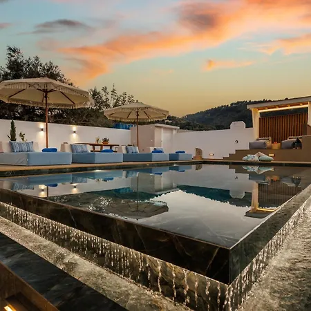 Grace * Skopelos Town