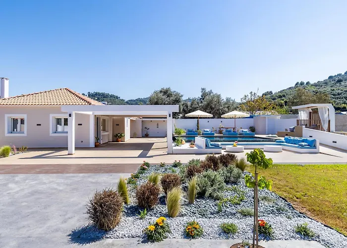 Grace Willa Skopelos